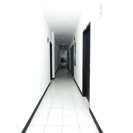 Oyo 1678 ジャティ エクスクルシブ ホームステイ ブンクル エクステリア 写真